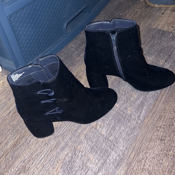 Nine West Khraine Blue Velvet Ankle Booties 8.5 - Picture 3 of 6
